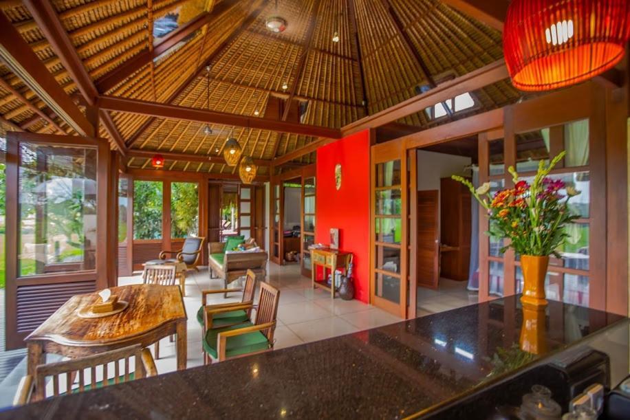 巴厘岛和谐别墅酒店 乌布 客房 照片